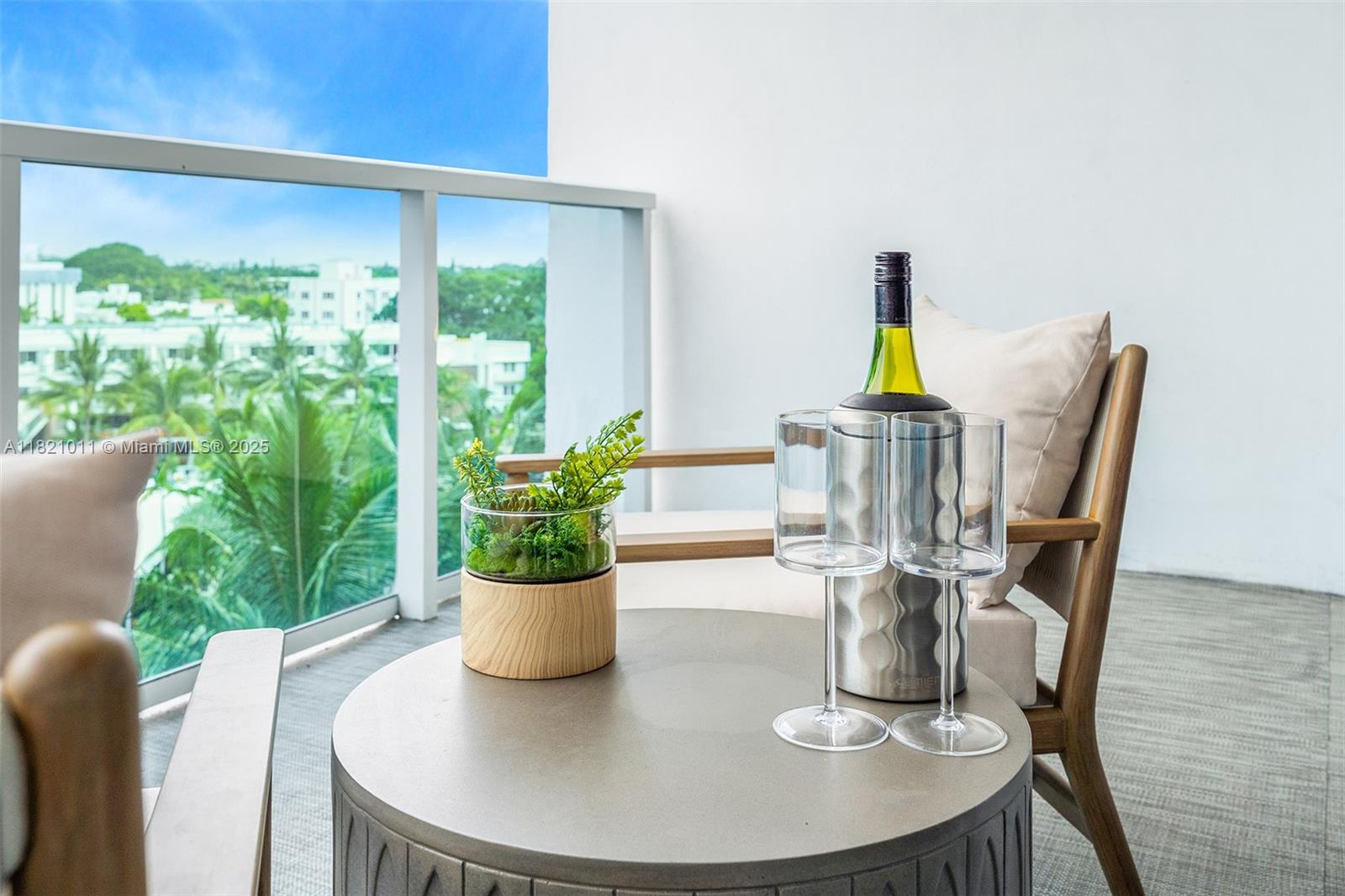 RONEY PALACE CONDO - Residential Lease