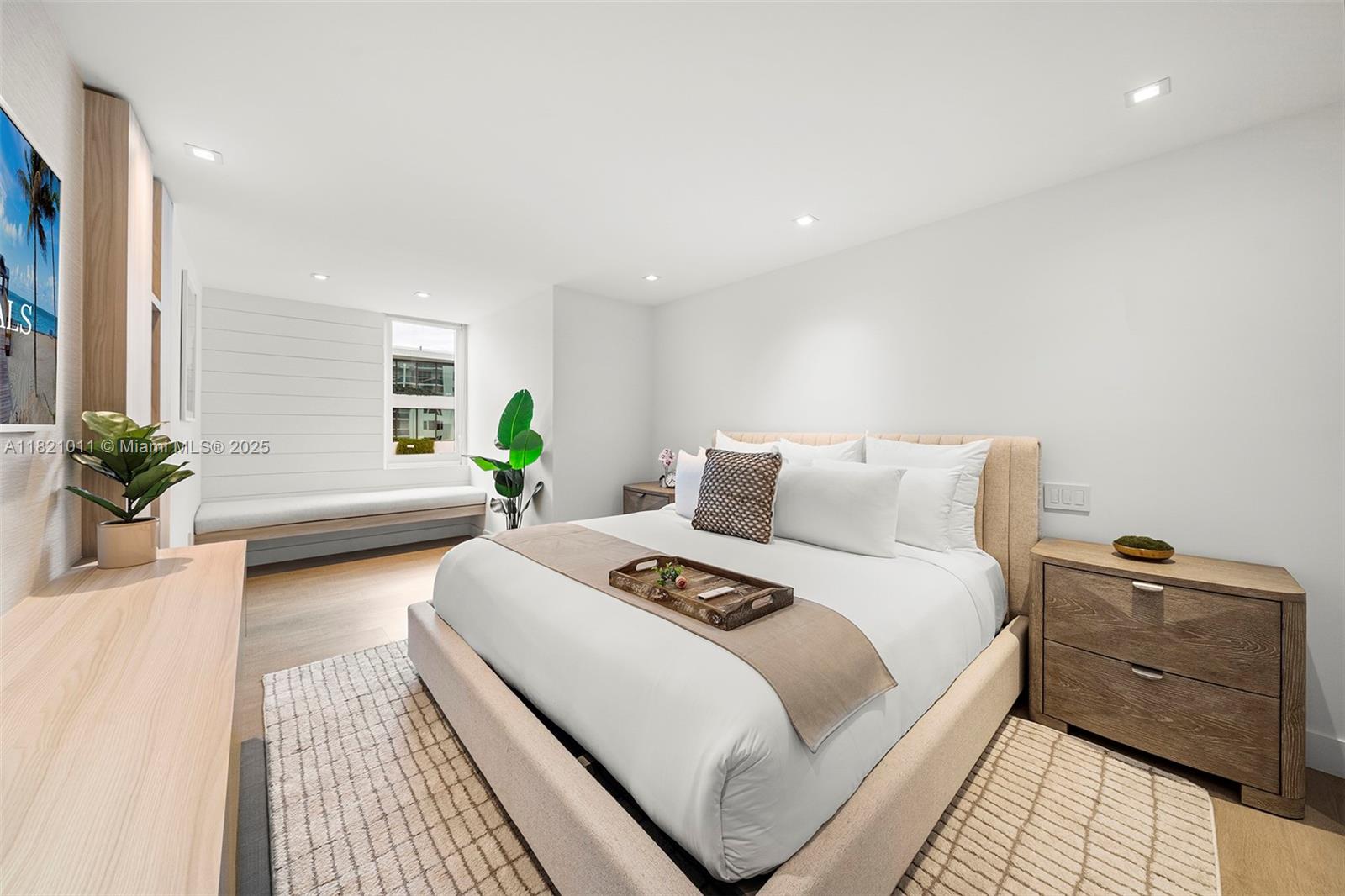 RONEY PALACE CONDO - Residential Lease