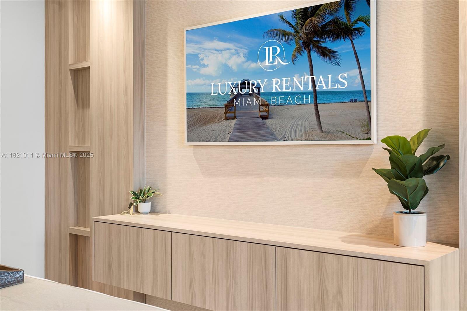 RONEY PALACE CONDO - Residential Lease