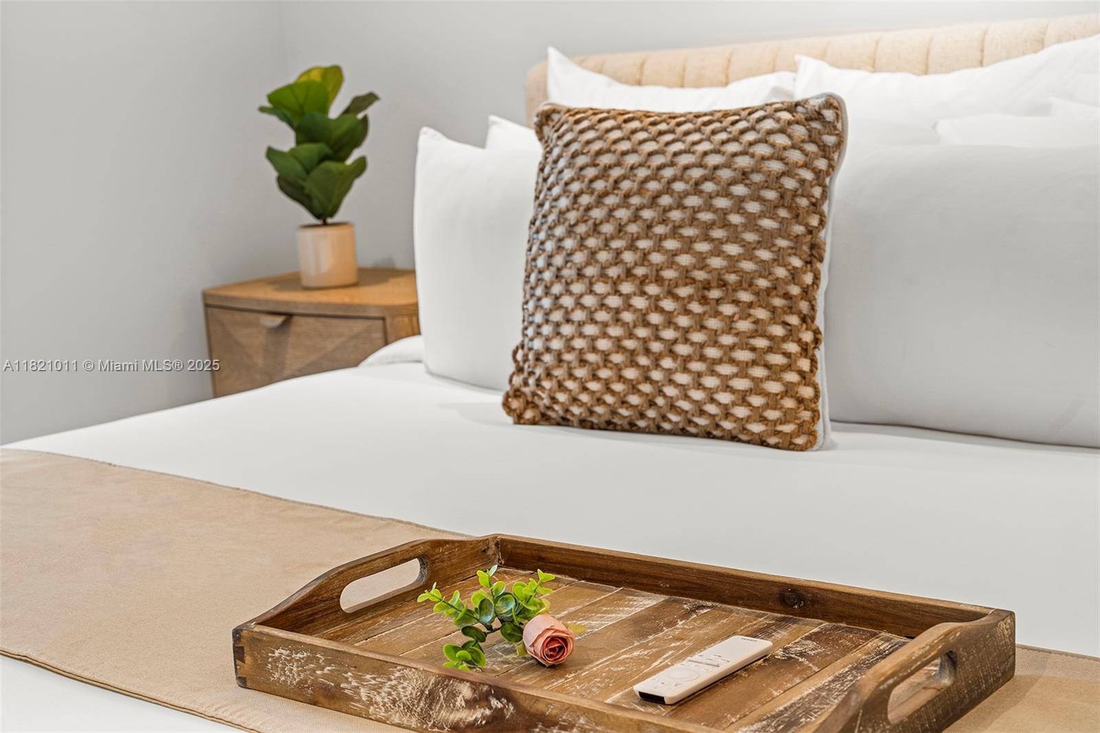 RONEY PALACE CONDO - Residential Lease