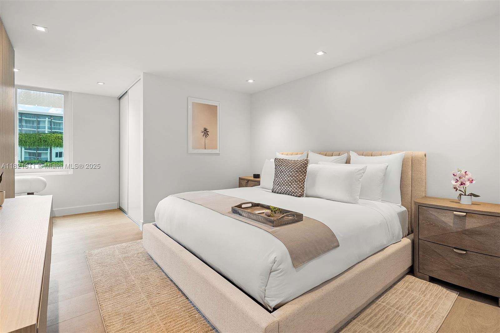 RONEY PALACE CONDO - Residential Lease