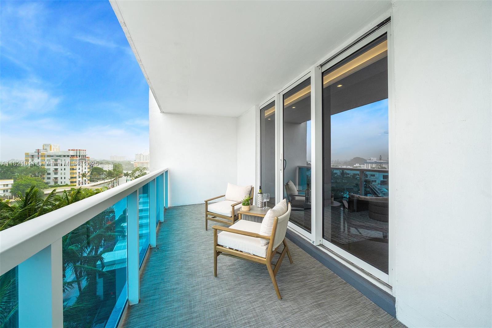 RONEY PALACE CONDO - Residential Lease