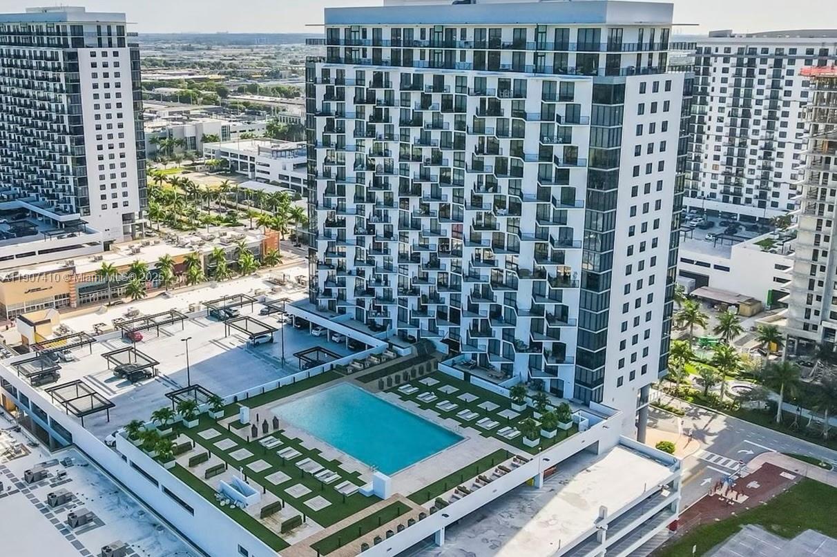 5252 PASEO CONDO - Residential Lease