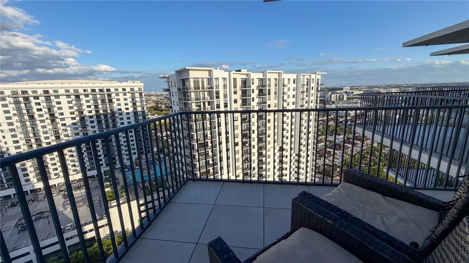 5252 PASEO CONDO - Residential Lease