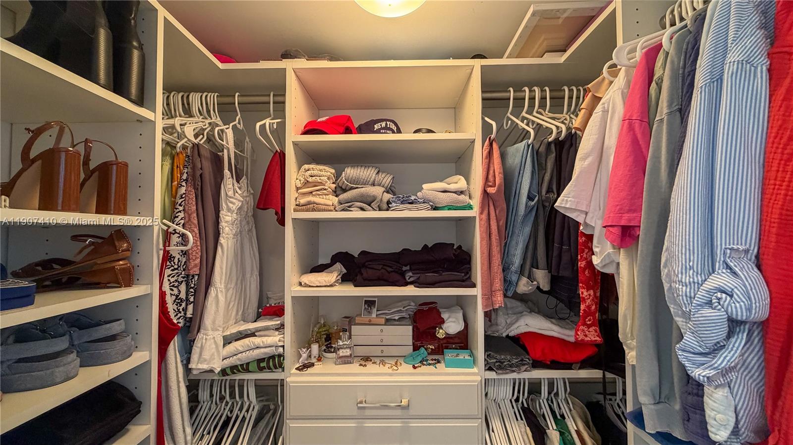 5252 PASEO CONDO - Residential Lease