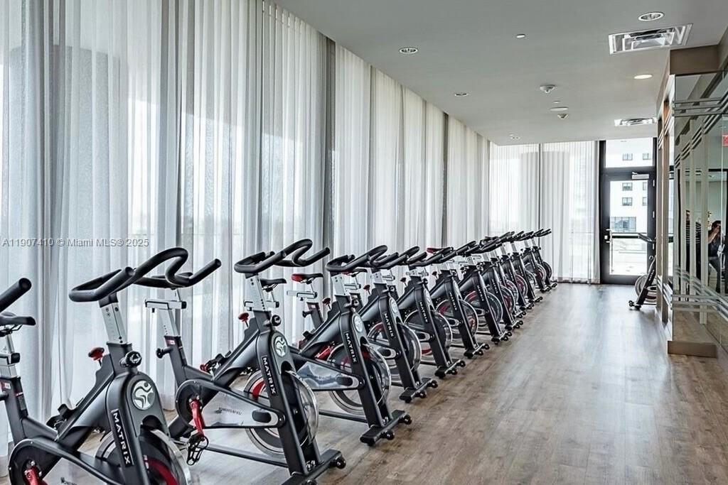 5252 PASEO CONDO - Residential Lease