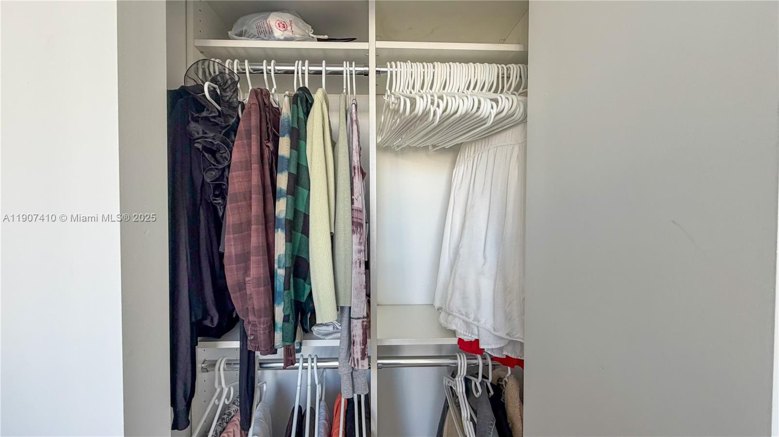 5252 PASEO CONDO - Residential Lease