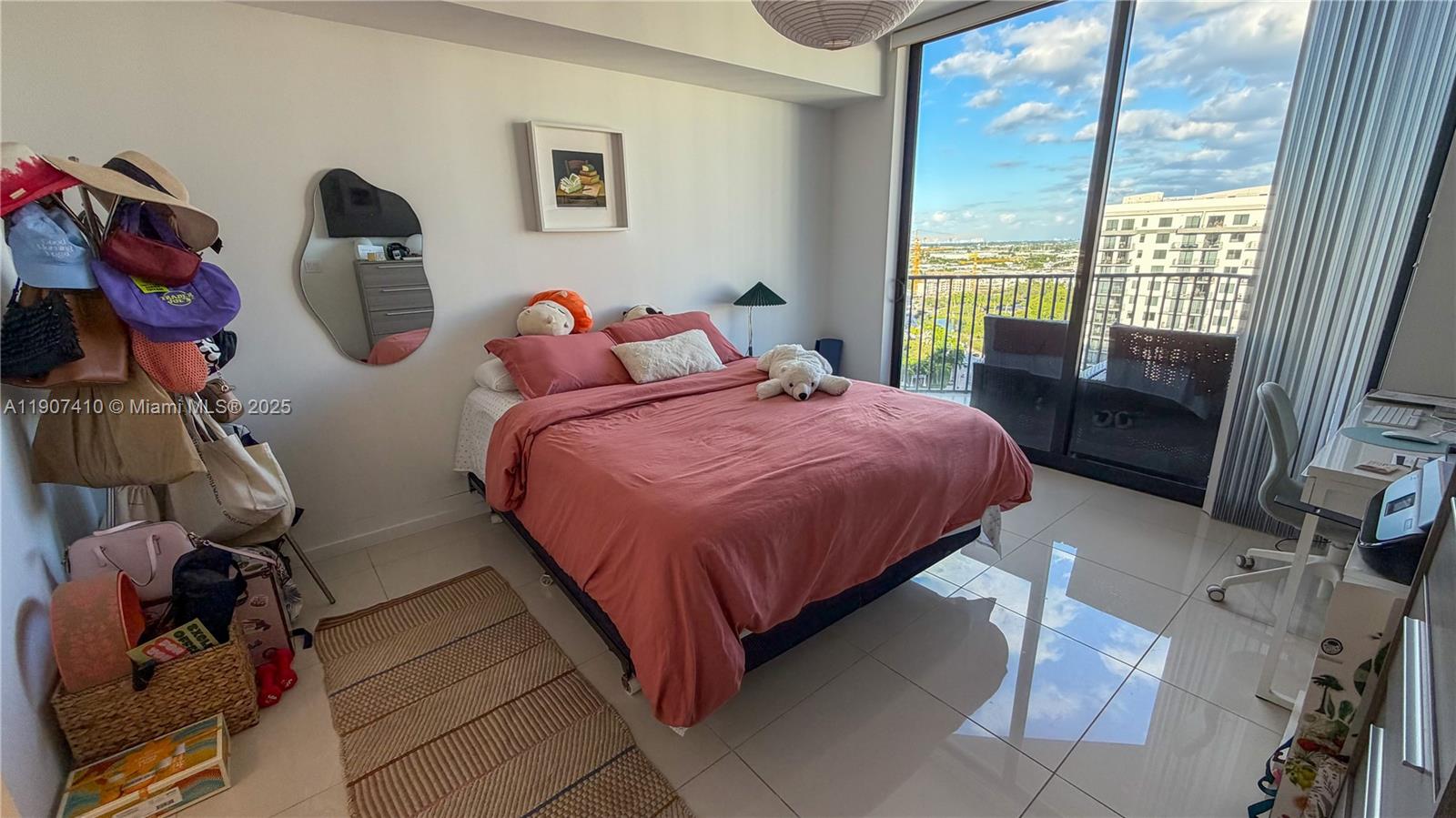 5252 PASEO CONDO - Residential Lease