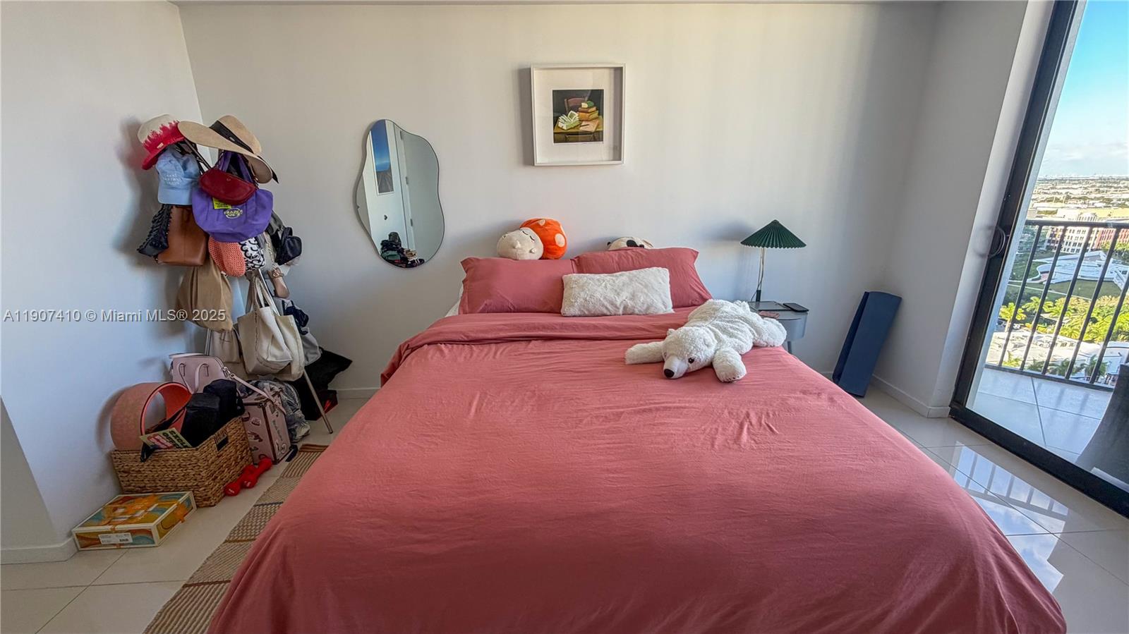 5252 PASEO CONDO - Residential Lease