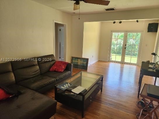 448 Cadagua Ave
