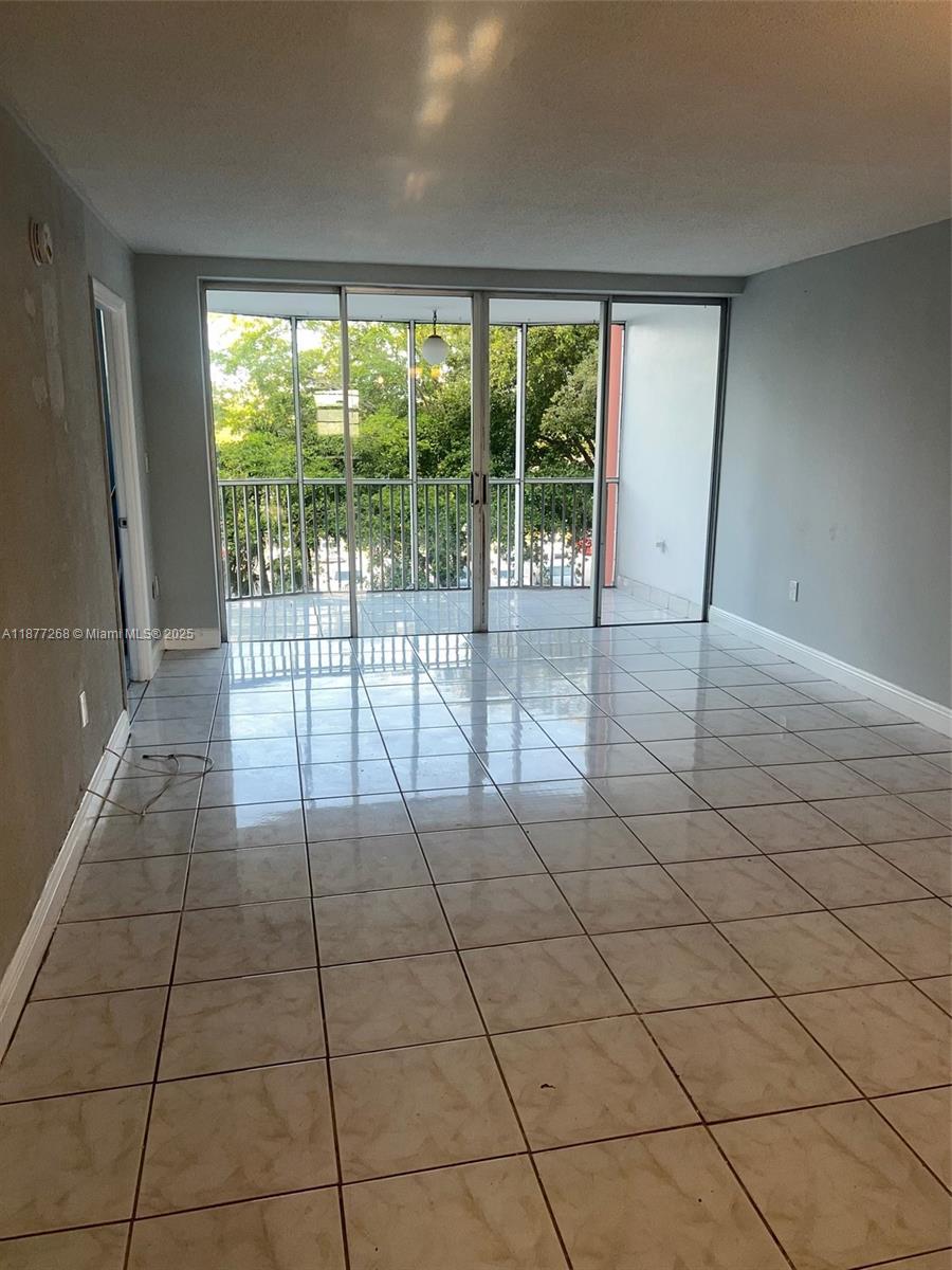 JADE WINDS GROUP - - Residential