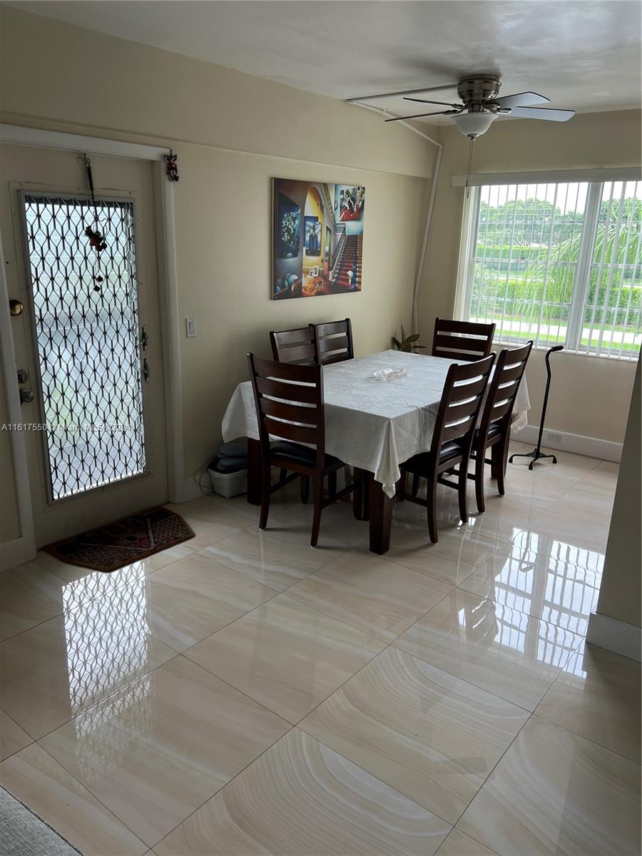 SUFFOLK AT CENTURY VILLAG - Residential