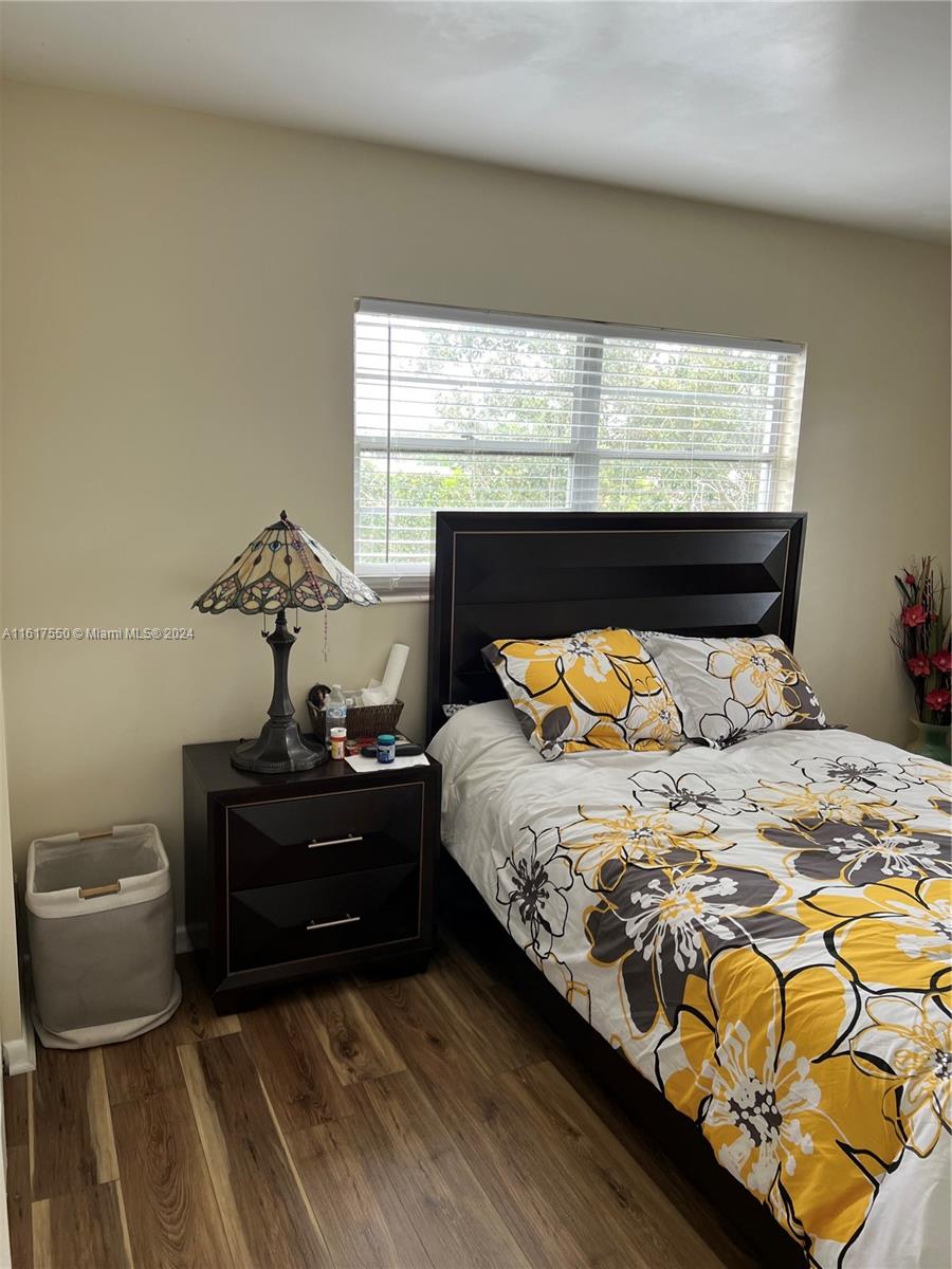 SUFFOLK AT CENTURY VILLAG - Residential