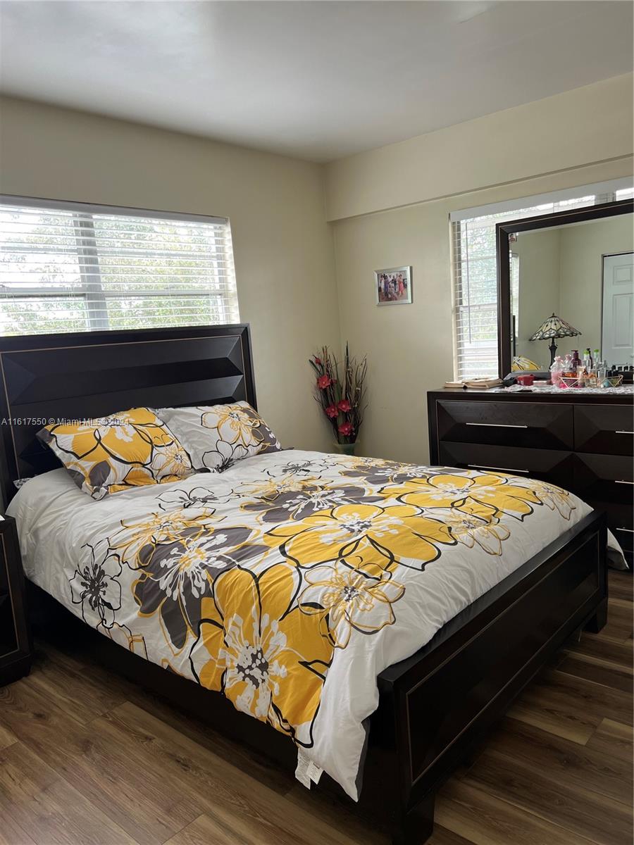 SUFFOLK AT CENTURY VILLAG - Residential