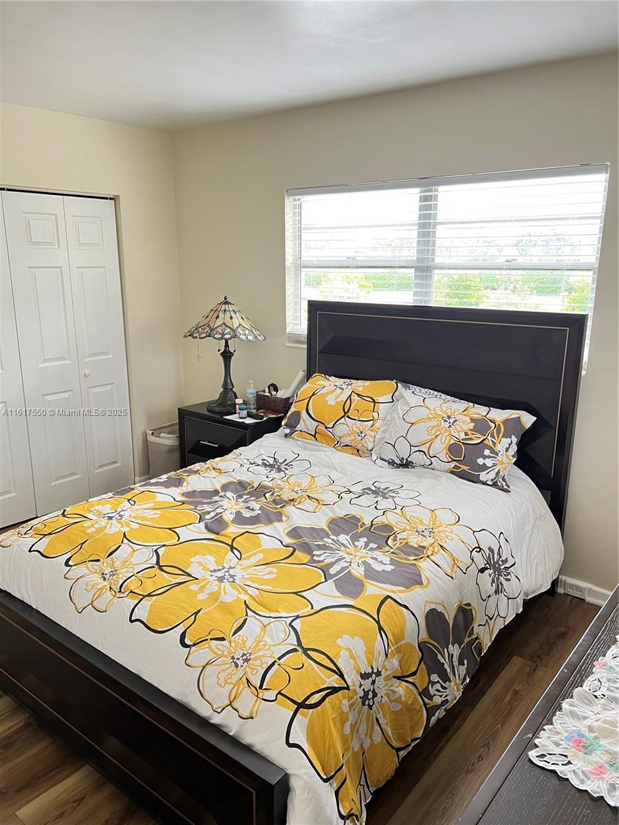 SUFFOLK AT CENTURY VILLAG - Residential