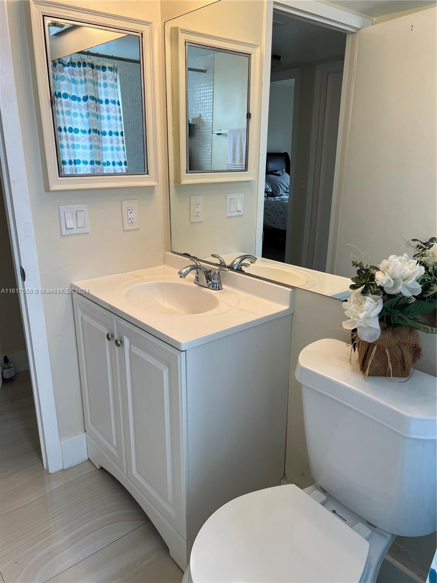 SUFFOLK AT CENTURY VILLAG - Residential