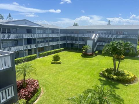 Photo of 155 Suffolk D #D, Boca Raton, FL 33434 (MLS # A11617550)