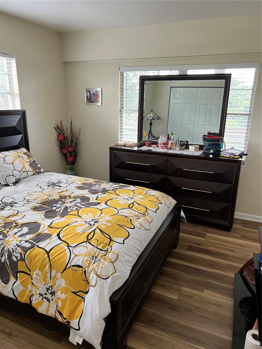 SUFFOLK AT CENTURY VILLAG - Residential