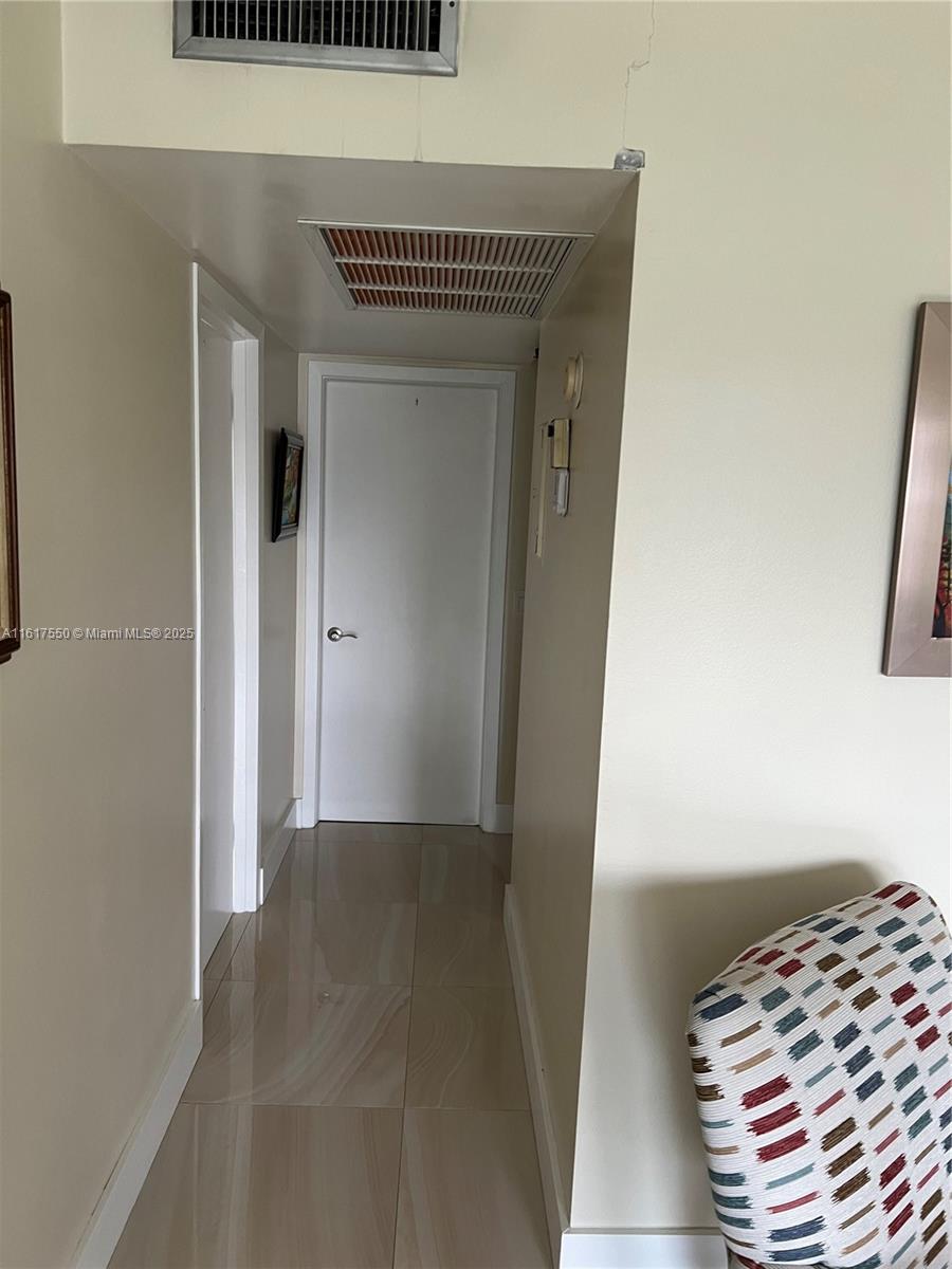 SUFFOLK AT CENTURY VILLAG - Residential