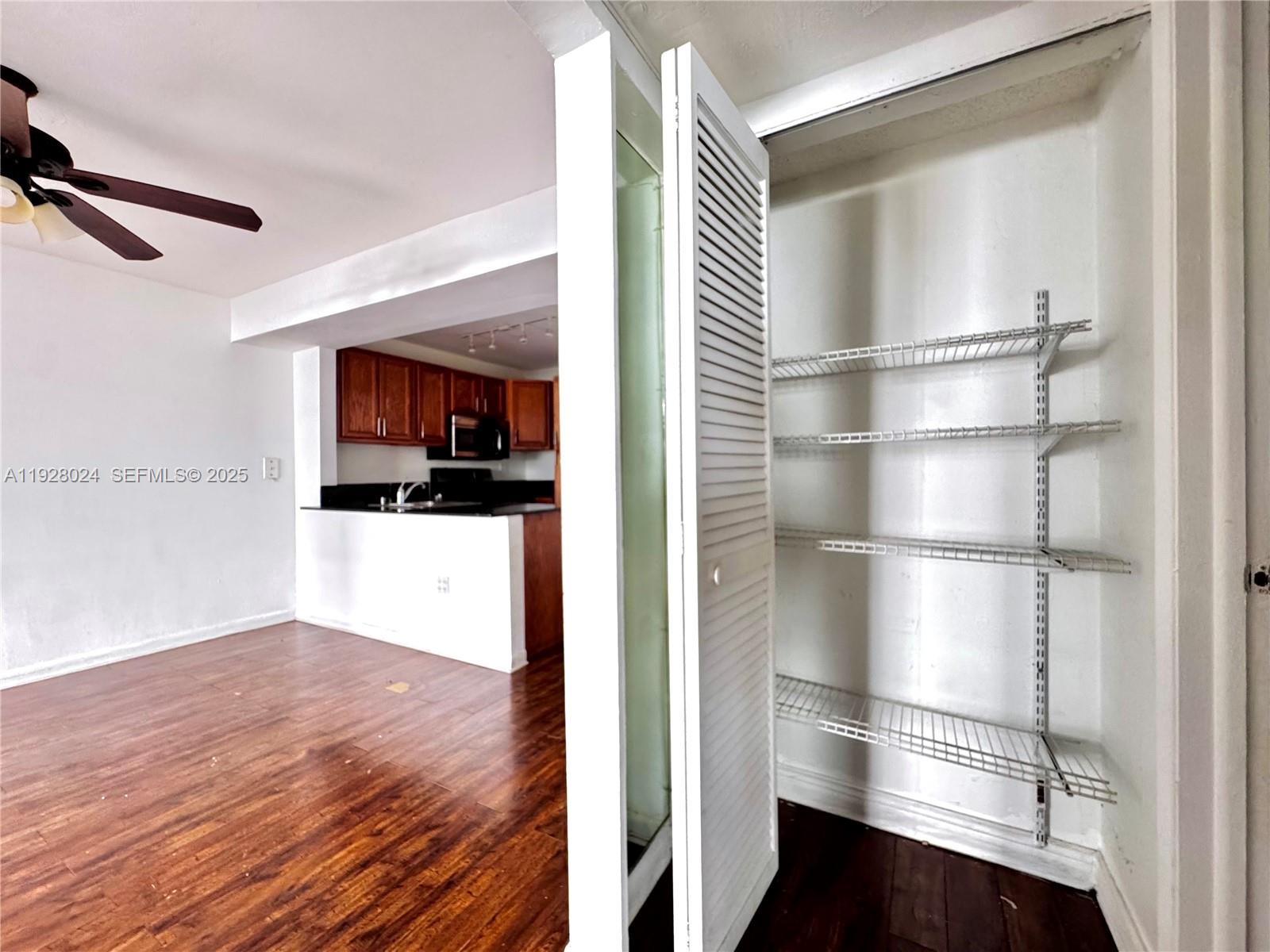 WEST OAKS CONDO - Residential