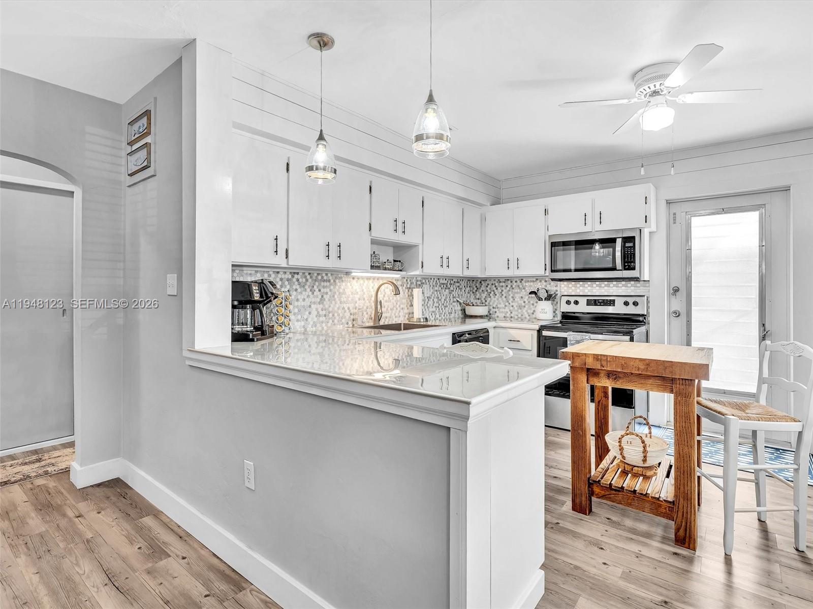 HOLLYWOOD PARK - Residential