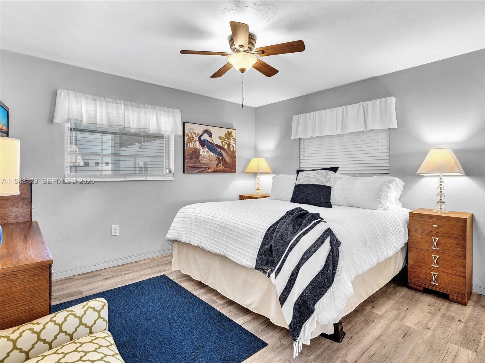 HOLLYWOOD PARK - Residential