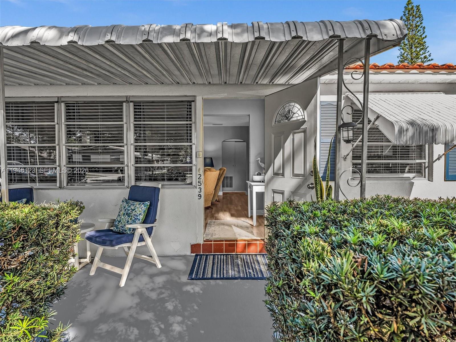 HOLLYWOOD PARK - Residential