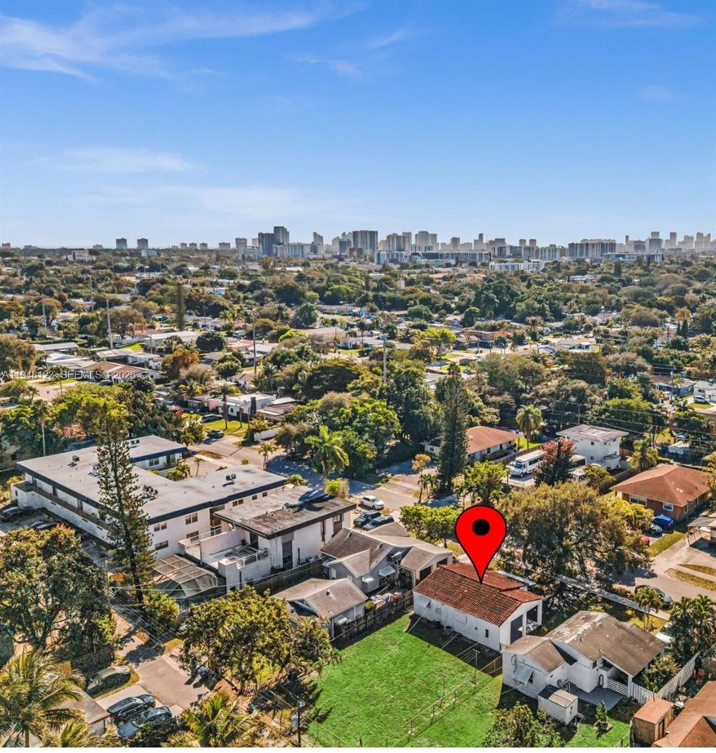 Photo of 2539 Cleveland St, Hollywood, FL 33020 (MLS # A11948123)