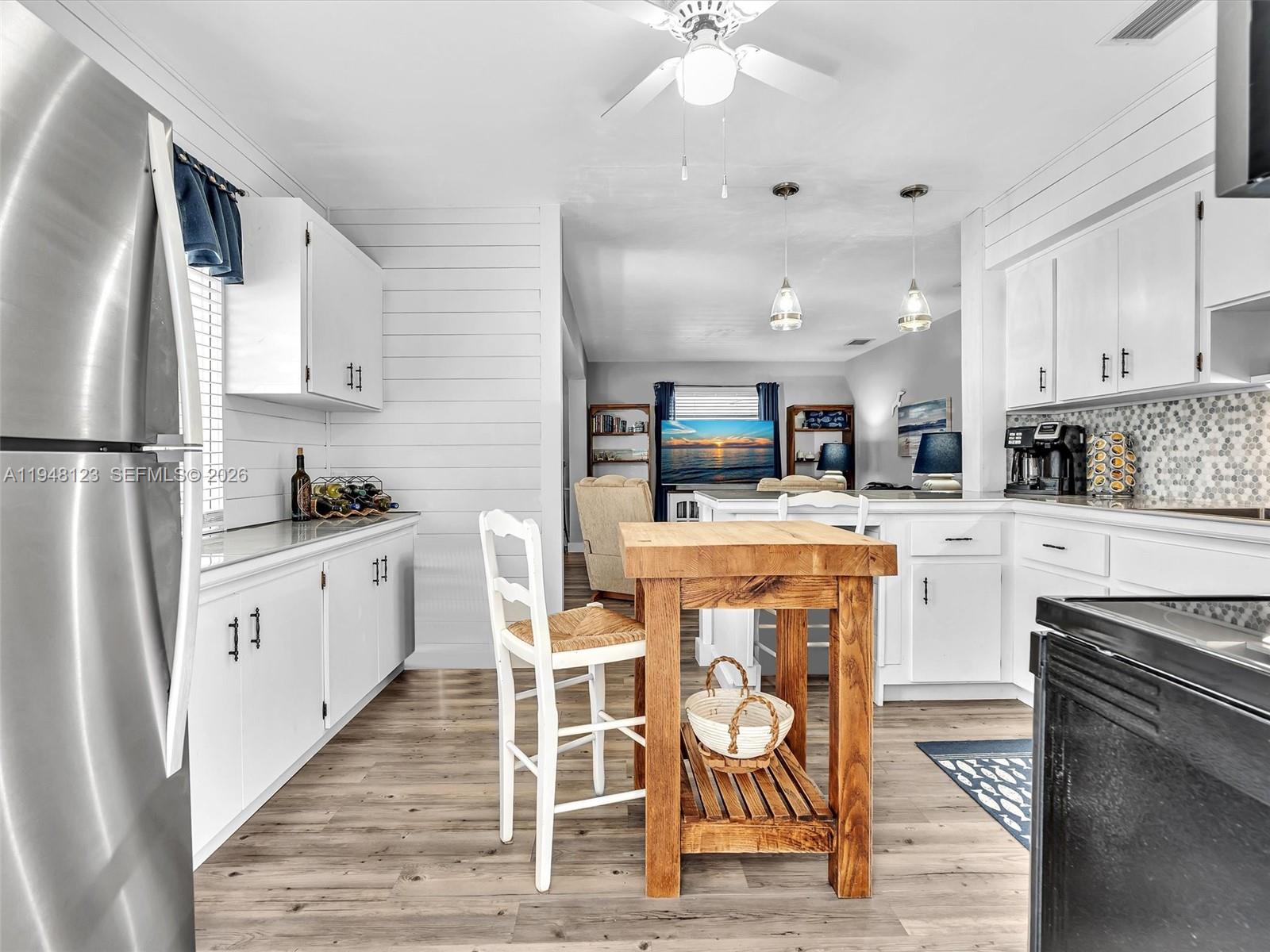 HOLLYWOOD PARK - Residential