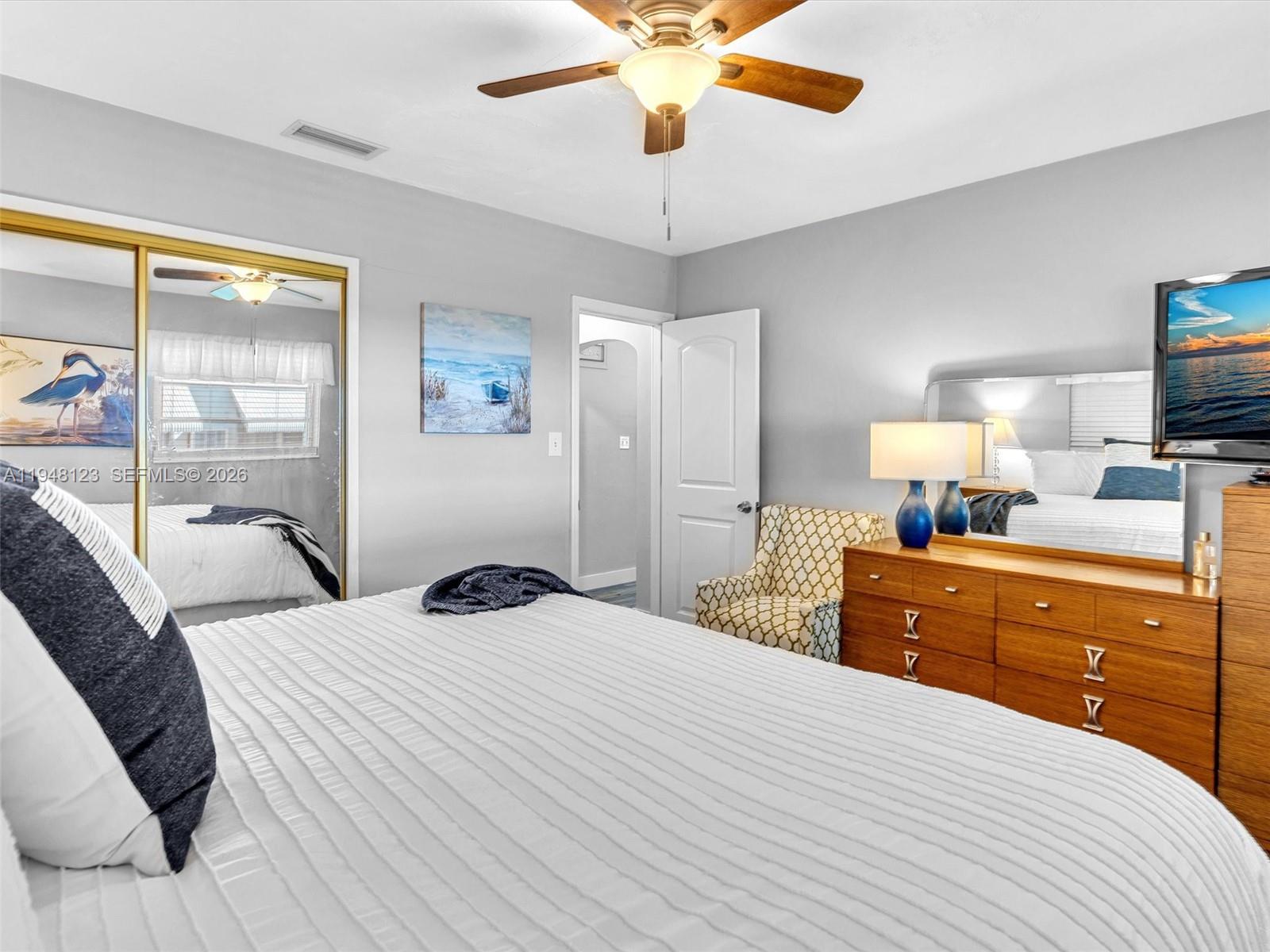 HOLLYWOOD PARK - Residential