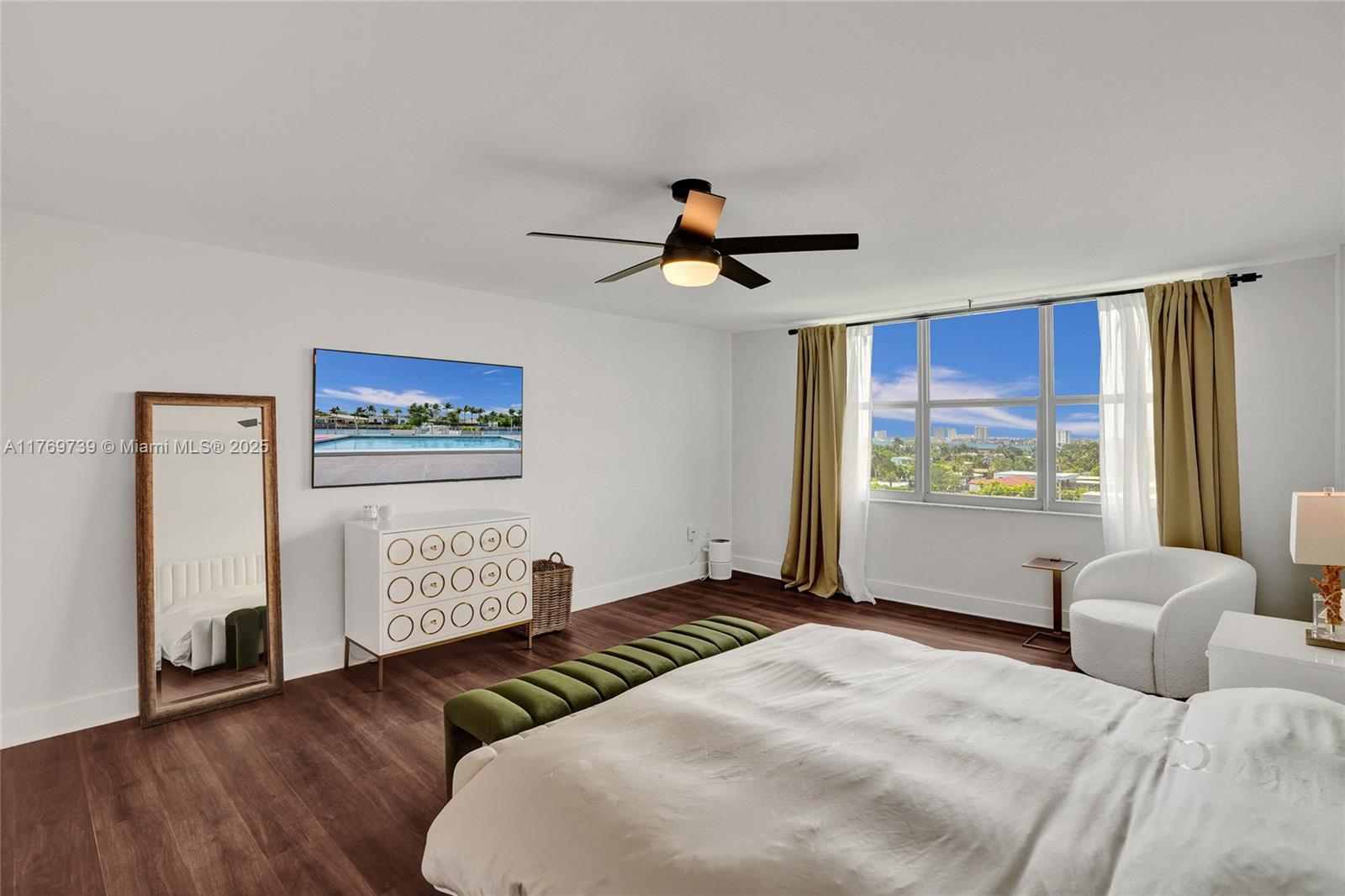 10000 W Bay Harbor Dr PH23