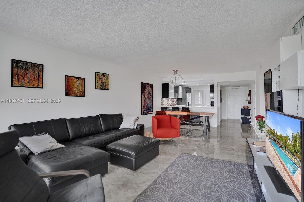 NO 22 PALM-AIRE COUNTRY C - Residential