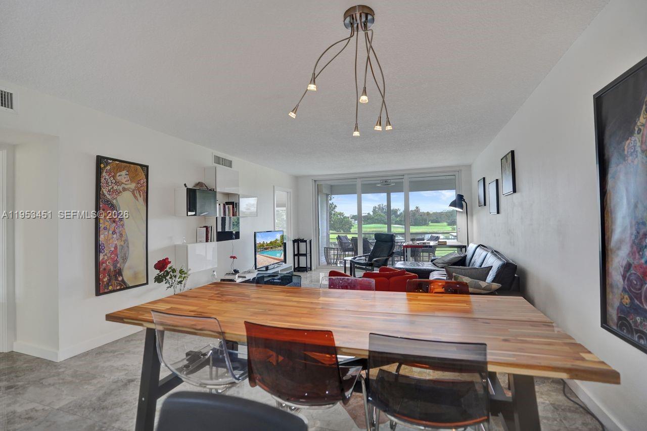 NO 22 PALM-AIRE COUNTRY C - Residential