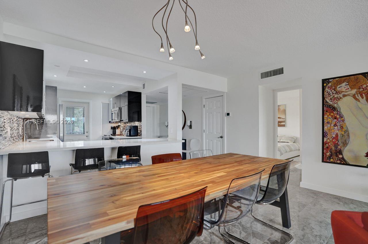 NO 22 PALM-AIRE COUNTRY C - Residential