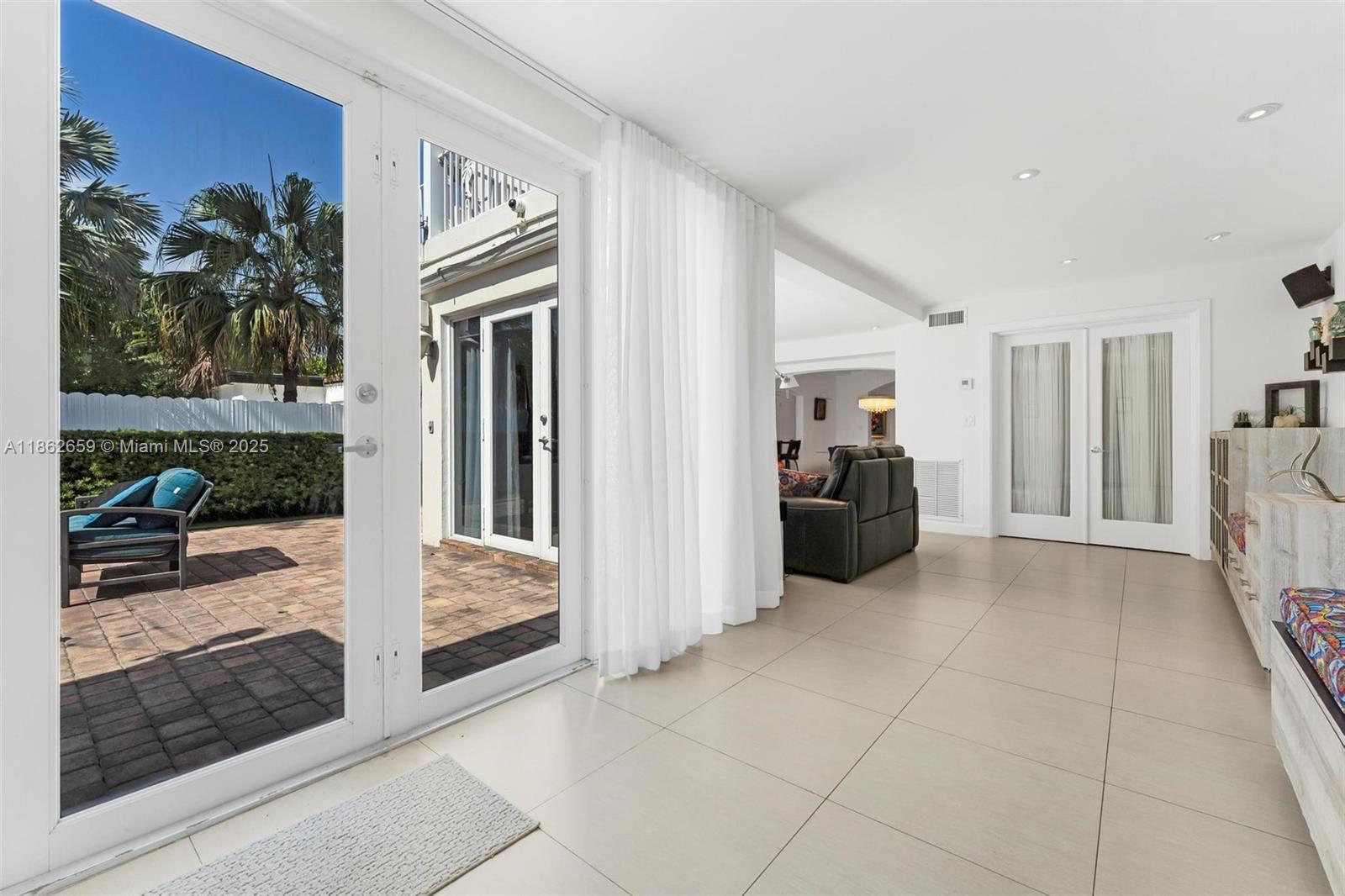 PALM VIEW SUB - Residential