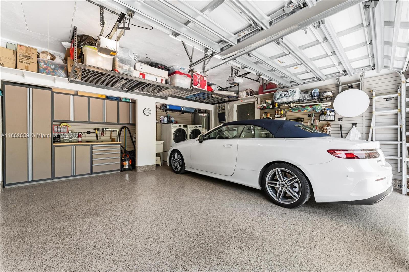 PALM VIEW SUB - Residential