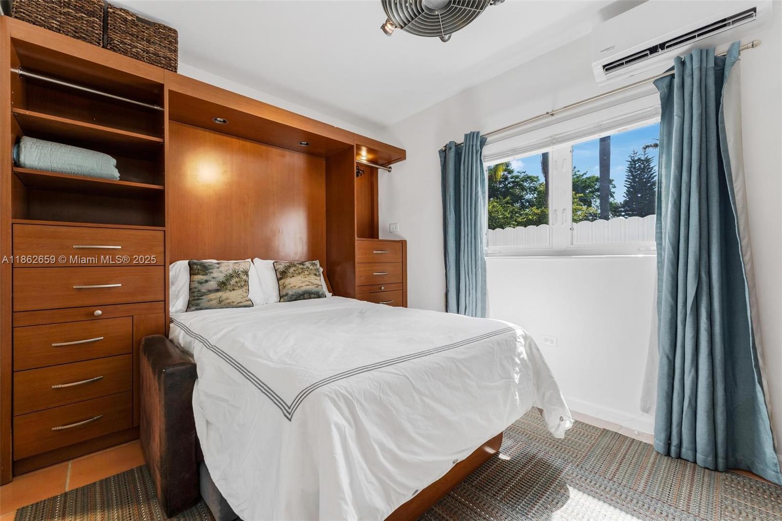 PALM VIEW SUB - Residential