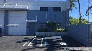 WAREHOUSE/OFFICE COMBINATION FOR RENT AT EAGLE PARK - 1018 SQFT CALL LISTING AGENT FOR MORE DETAILS.