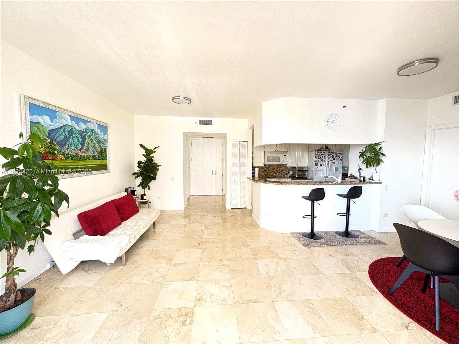 808 Brickell Key Dr 1103