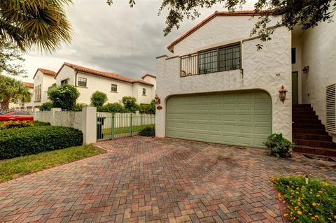 2916 Hidden Harbour Ct Dania Beach FL 33312