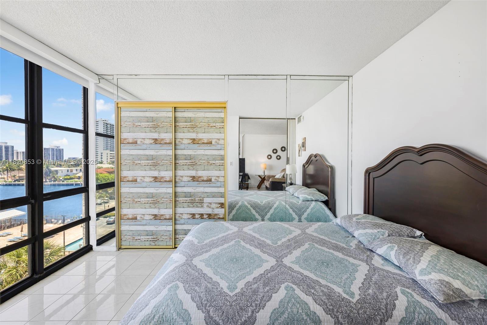 AVANT GARDE CONDO - Residential