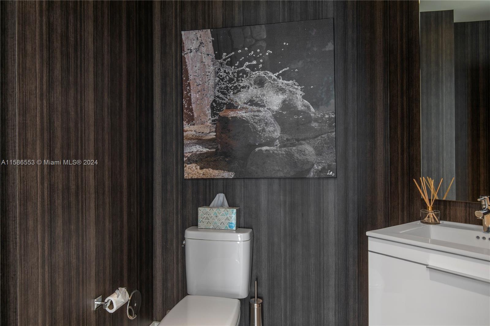 MARINA PALMS RESIDENCES S - Residential