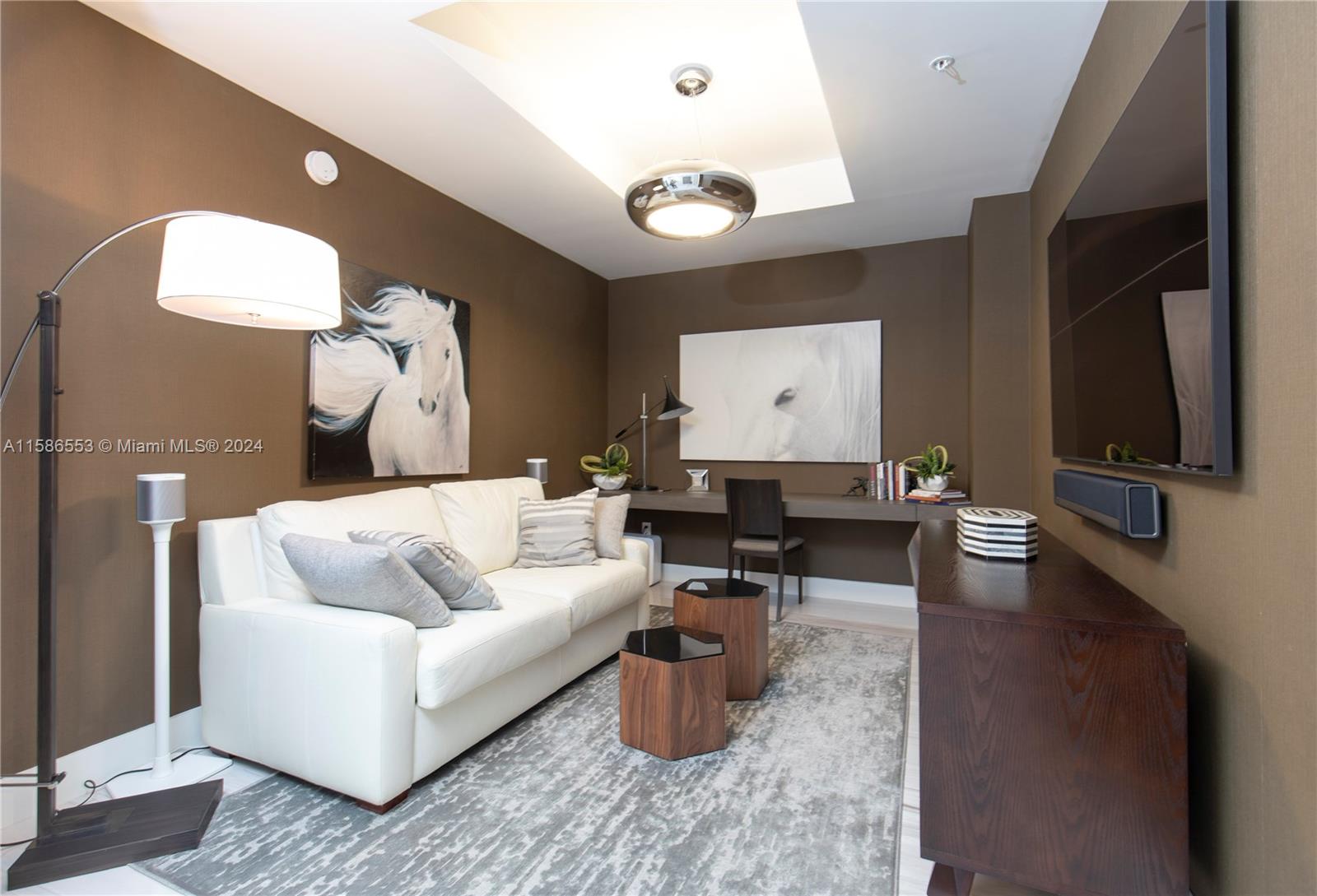 MARINA PALMS RESIDENCES S - Residential