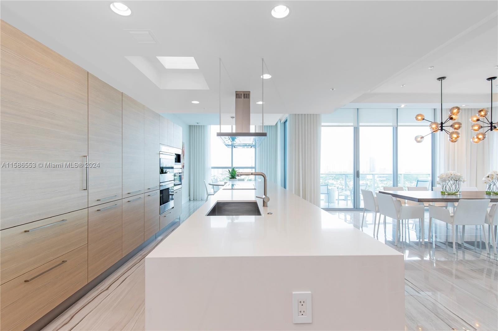 17111 Biscayne Blvd PH8