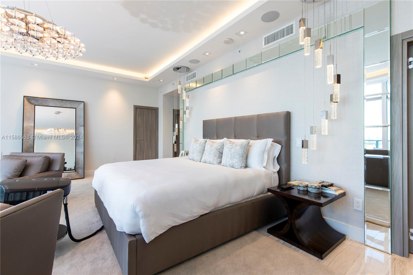 MARINA PALMS RESIDENCES S - Residential