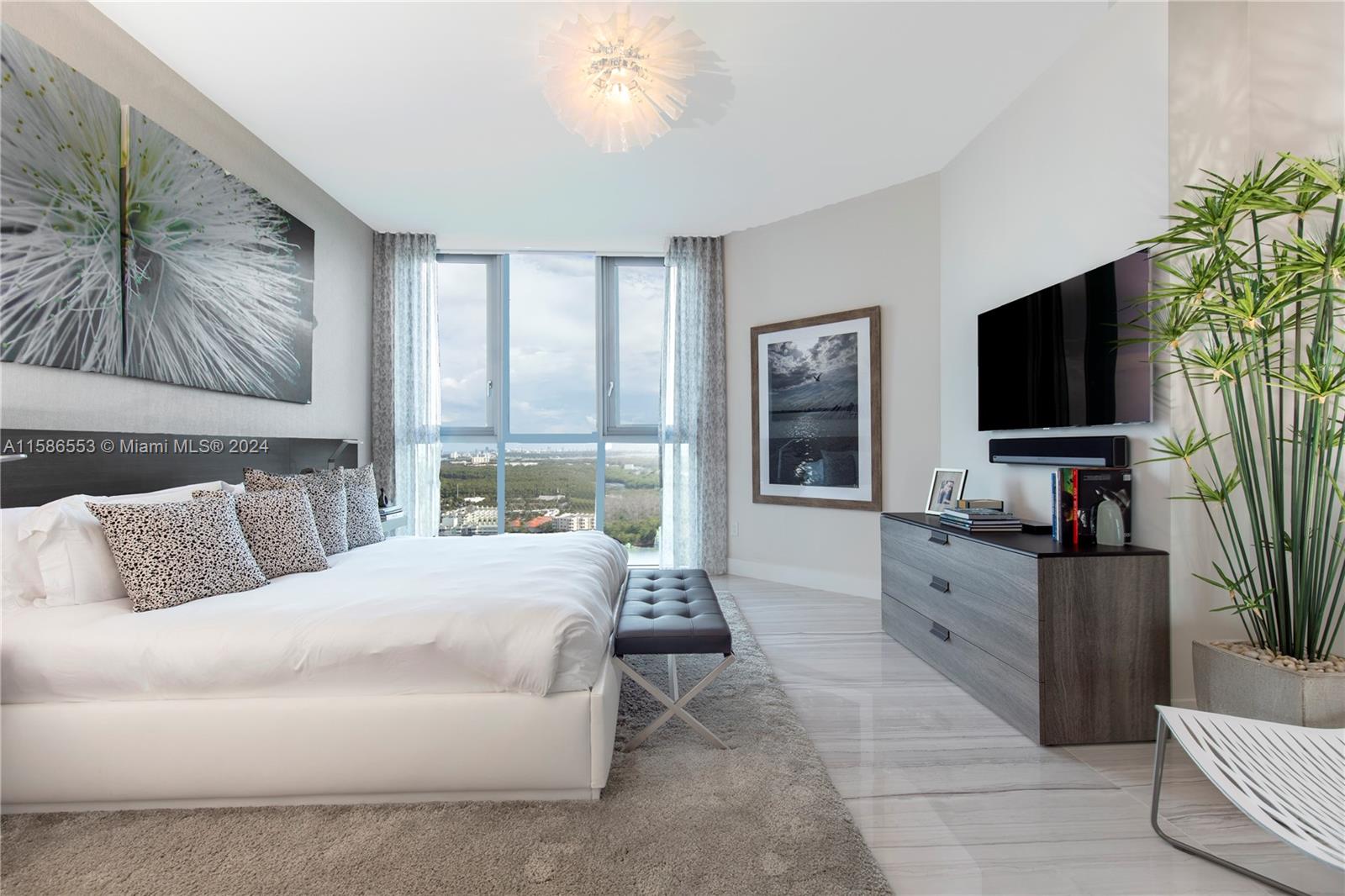 MARINA PALMS RESIDENCES S - Residential