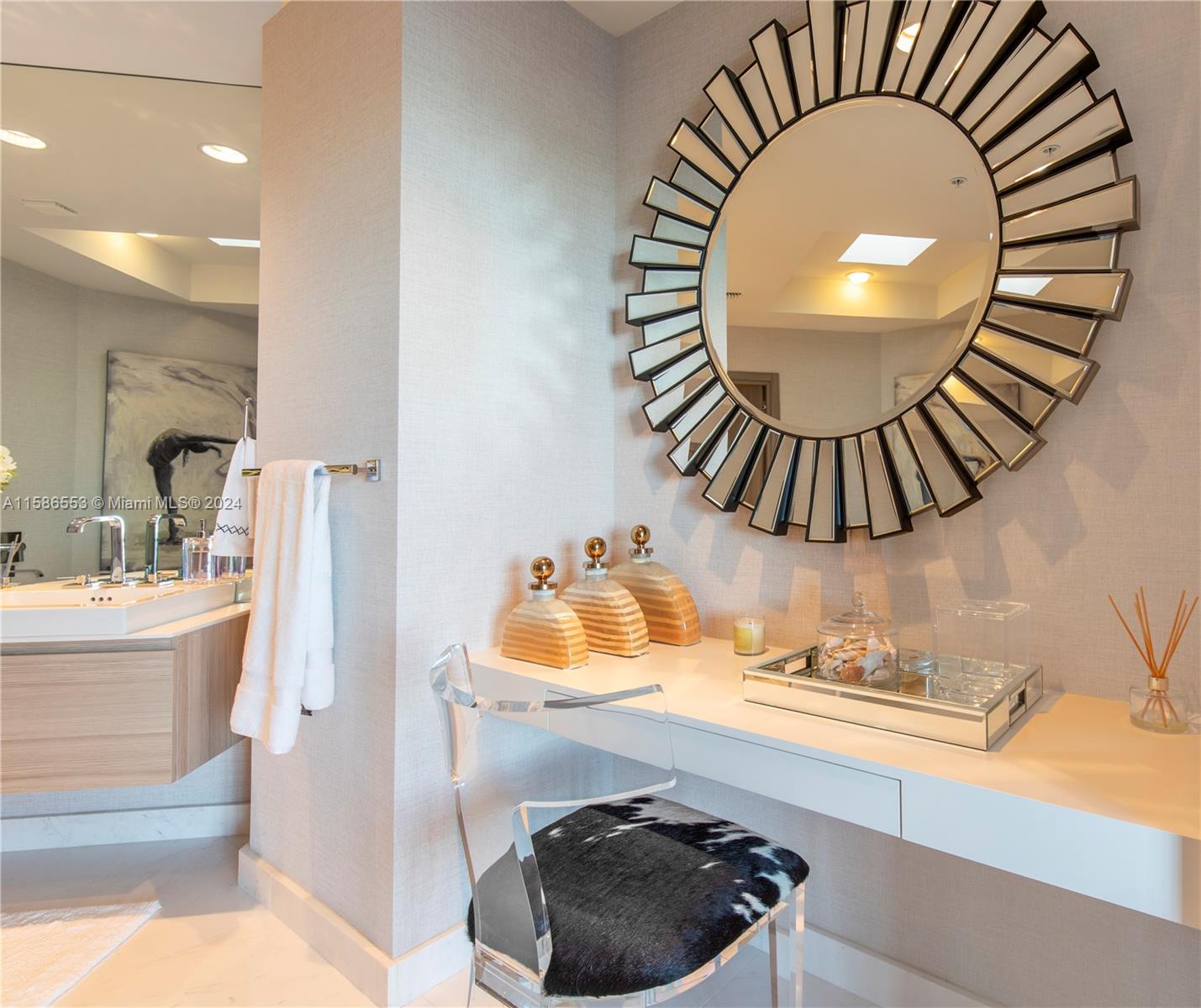 MARINA PALMS RESIDENCES S - Residential