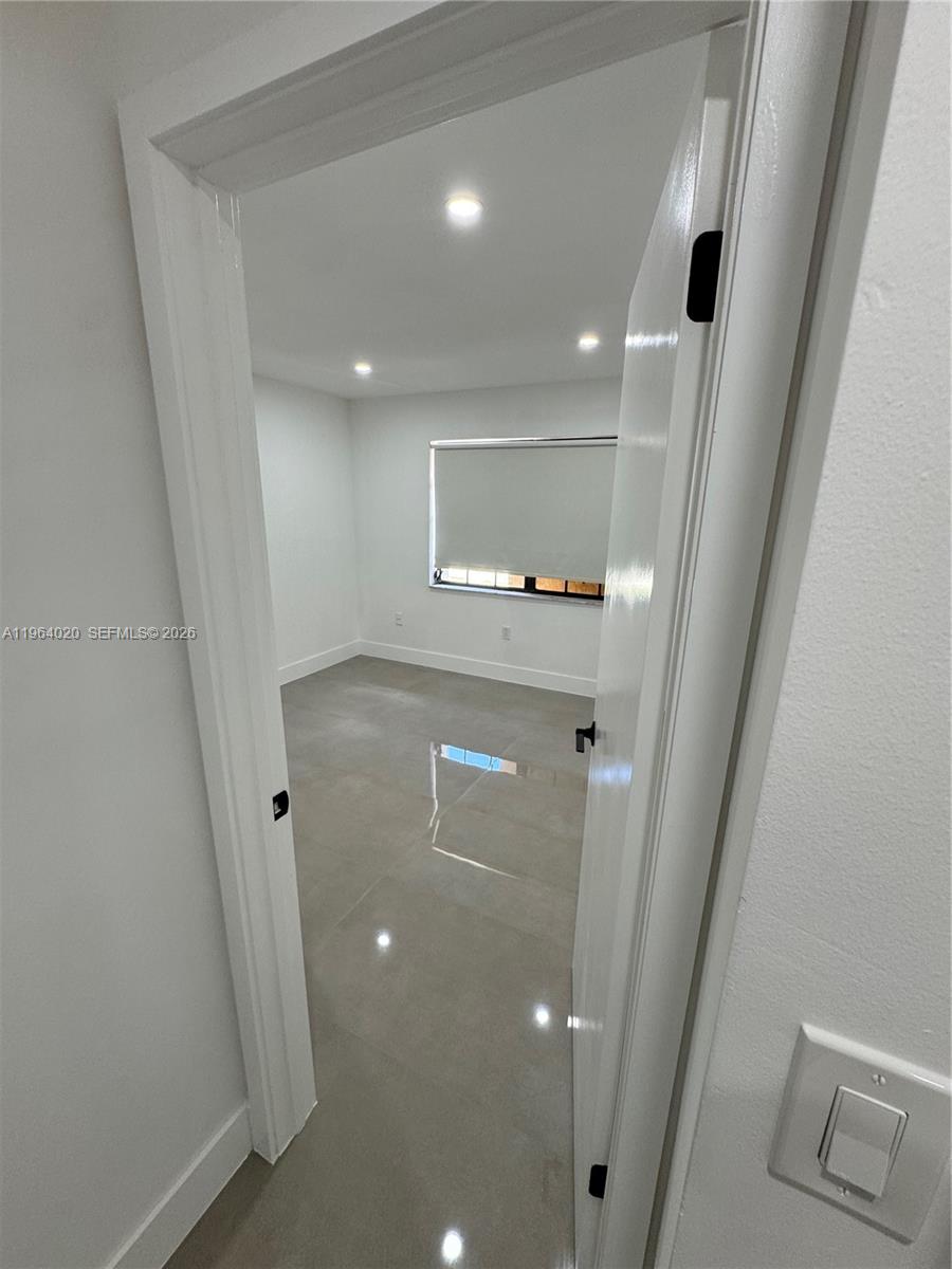 LEOMAR HOMES - Residential