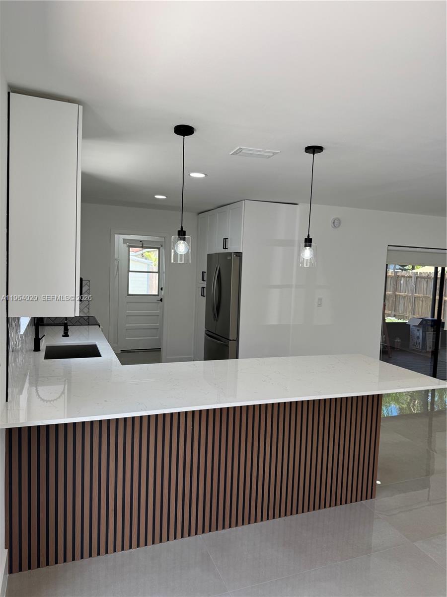 LEOMAR HOMES - Residential