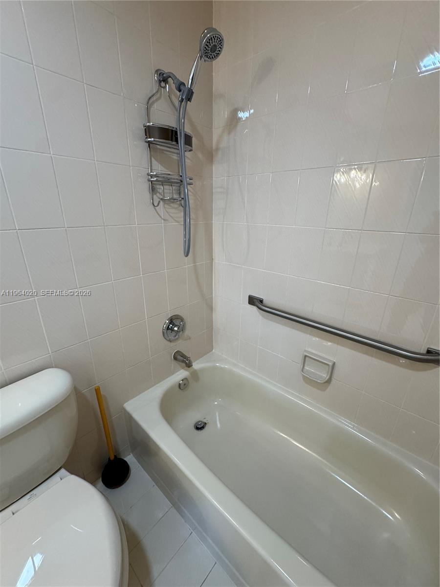 LEOMAR HOMES - Residential